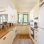 Villa Nora Khelmáta