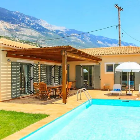 Nora * Trapezaki (Kefalonia)