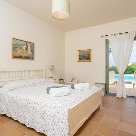 Nora Trapezaki (Kefalonia)