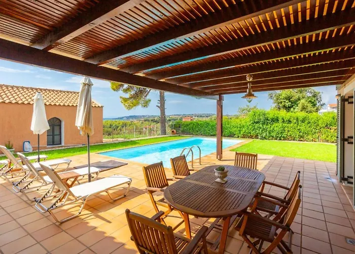 Villa Nora Khelmáta