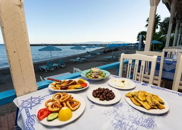 Nora Villa Khelmáta